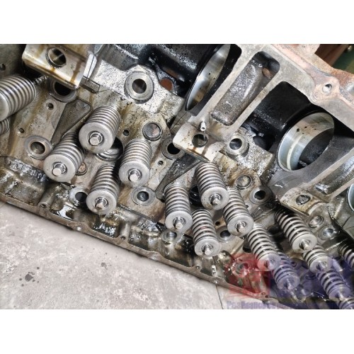 Головка блока цилиндров (ГБЦ) Iveco stralis Cursor10 387632 (171), 504116566-1