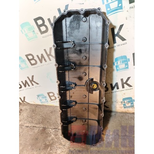 Крышка клапанная Iveco Stralis Cursor 10 387632 (619), 500323058-1