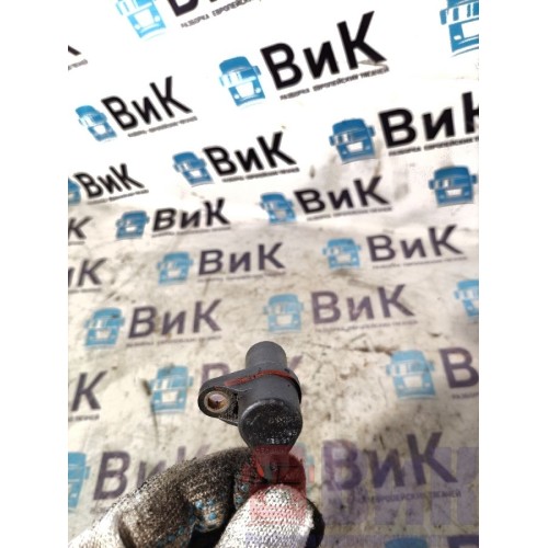 Датчик распредвала IVECO EuroStar Cursor 10 E3 160577 (982), 0281002165-1