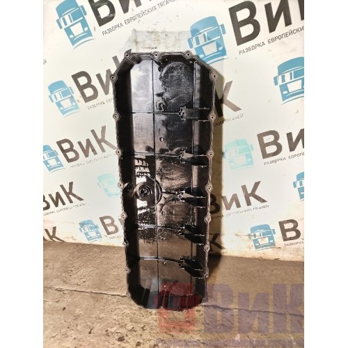 Крышка клапанная Iveco EuroStar Cursor 10 E3 160577 (661), 500323058-2