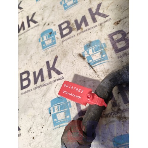 Трубка слива масла с турбины IVECO EuroStar Cursor 10 E3 160577 (962), -1