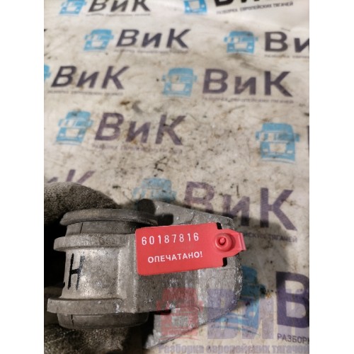 Подушка радиатора MAN TGX 18.400 052265 LH (816), -2