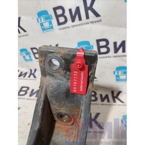 Кронштейн крепления заднего энергоаккумулятора Volvo FM 666220 (173), 3986408-2