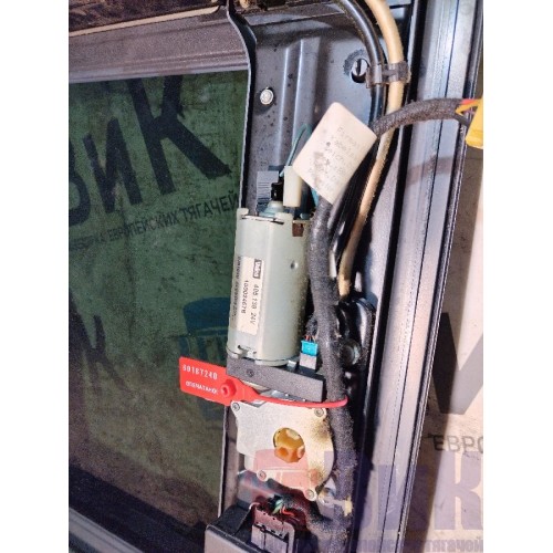 Люк Scania 5 электрический в сборе (240), -1