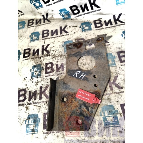 Кронштейн бампера DAF 105 848404 RH (094), 