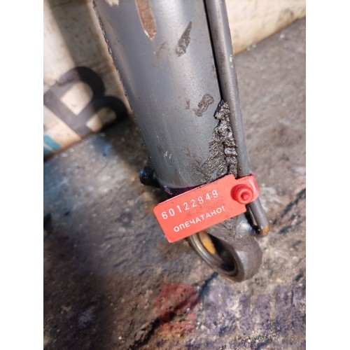 Цилиндр подъема кабины DAF 105 848404 с деф. (949), -3