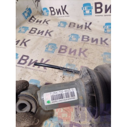 Подушка под кабину Sitrak C7H 611827 передняя LH (361), 712W41722602-2