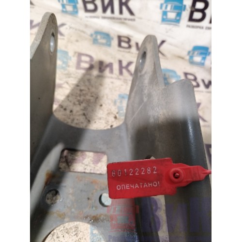 Кронштейн переднего амортизатора Sitrak C7H 611827 верхний (282), WG9925680046-2