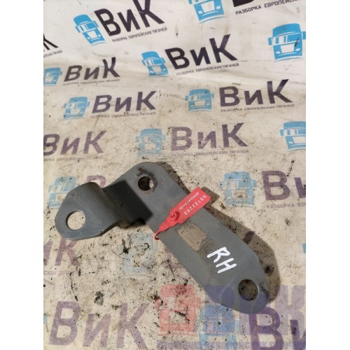 Кронштейн тяги переднего стабилизатора Sitrak C7H 611827 RH (283), 