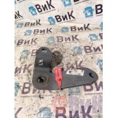 Кронштейн тяги переднего стабилизатора Sitrak C7H 611827 LH (285)