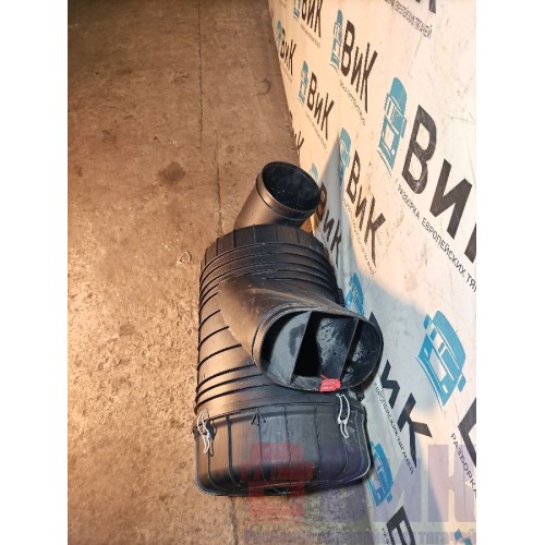 Корпус воздушного фильтра Sitrak C7H 611827 с деф. (238), WG9X25190069-2