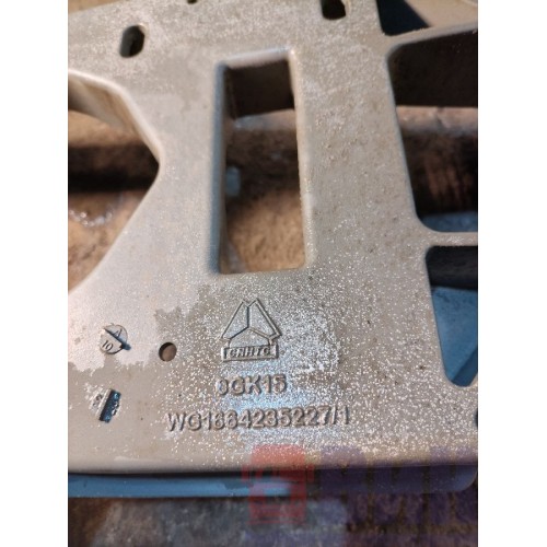 Кронштейн крыла переднего Sitrak C7H 611827 LH (234), WG1664235227-2