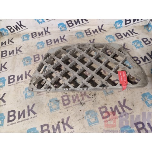 Накладка на подножку нижнюю Sitrak C7H 611827 деф. (158), AZ16D4240000