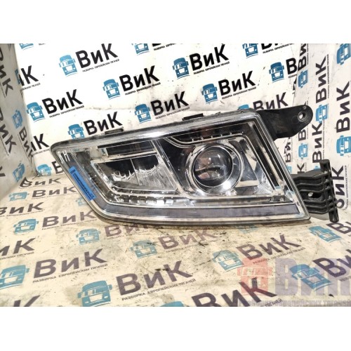 Фара Sitrak C7H 611827 RH (938), 812W25101602