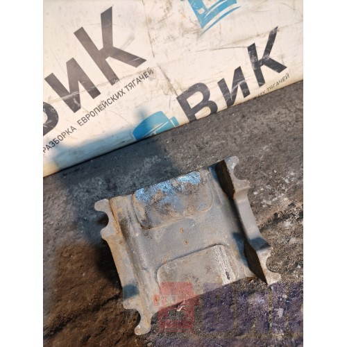 Проставка под стремянки Sitrak C7H 611827 (134), 712W41335000-3