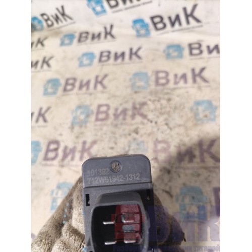 Реостат отопителя (печки) Sitrak C7H 611827 (126), 712W61942131-2