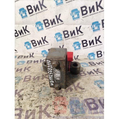 Кронштейн переднего стабилизатора Sitrak C7H 611827 (119), WG9925682110-2