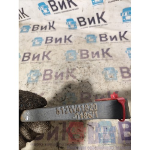 Проставка топливного бака Sitrak C7H 611827 (091), 812W41820018-3