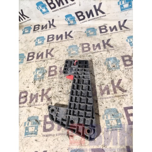 Прижимная пластина фары Sitrak C7H 611827 RH (112), 812W25115501-2