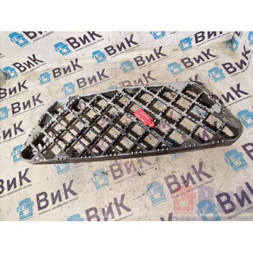 Накладка верхней подножки Sitrak C7H 611827 (998), 712W61510027