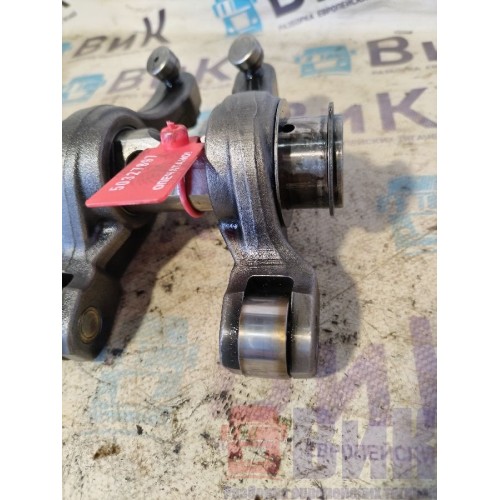 Ось коромысел (в сборе) с рокерами MAN TGX 581013 D2066 (897), -2