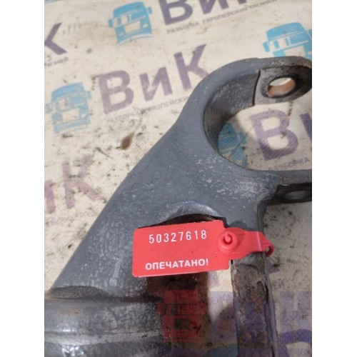 Кронштейн переднего амортизатора Renault T 002550 нижний RH (618), 22118969-1