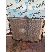 Радиатор основной Renault T 002550 с подушками (562)