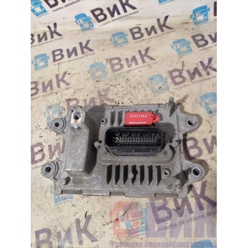 Блок Adblue ECU Renault T 018688 (484), 22449435