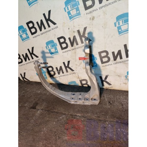 Кронштейн глушителя Renault T 018688 передний (503), 22495194