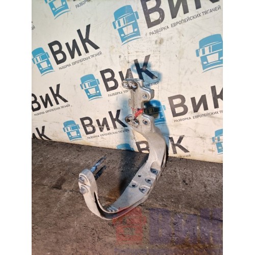 Кронштейн глушителя Renault T 018688 передний (503), 22495194-3