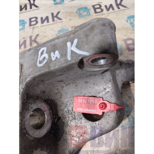 Кронштейн двигателя Volvo FH 4 D13K 785702 задний RH (257), 21364650-2