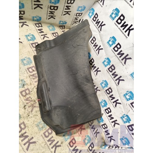 Пластик Renault T 018688 RH (123), 7482521211