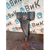 Кронштейн реактивной тяги (бугель) Volvo FH 4 727184 RH (654)