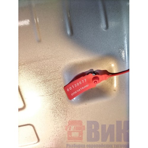 Накладка на глушитель Volvo FH 4 727184 в сборе с габаритом (677), -1