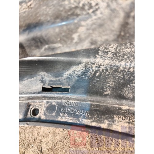 Подножка основная Volvo FH 4 727184 LH (519), 82136982-1