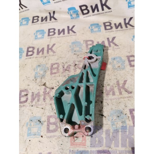 Кронштейн натяжного ролика Volvo FH 4 727184 D13K (389), 21554547-3