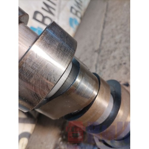 Распредвал DAF 106 181944 с деф. (208), 2112481-2