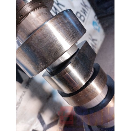 Распредвал DAF 106 181944 с деф. (208), 2112481-15