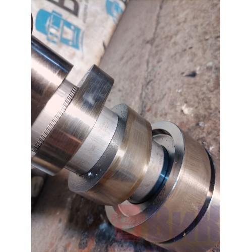 Распредвал DAF 106 181944 с деф. (208), 2112481-10