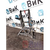 Кронштейн фары DAF 105 009863 LH с мел.деф. (061)