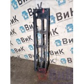 Кронштейн решетки радиатора Volvo FM 651145 с деф. (803)