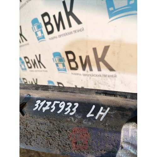 Накладка на подножку основную Volvo FH12 214752 LH пластик. с мел.деф. (688), 3175933-2