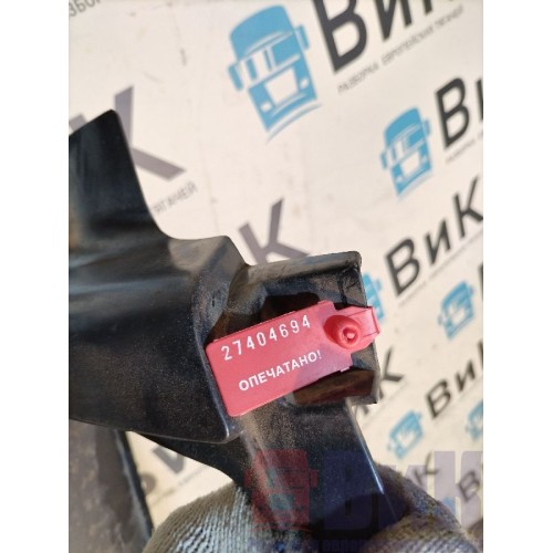 Накладка на фару Volvo FH12 214752 RH неориг. (694), -1