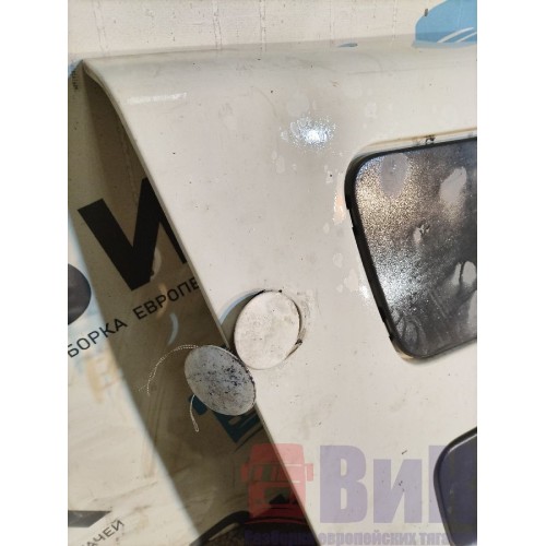 Решетка радиатора Volvo FH12 214752 с деф. (674), 20453820-4