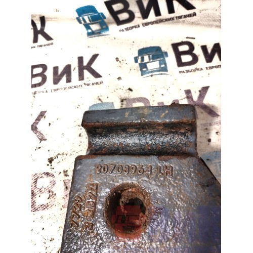 Кронштейн переднего амортизатора Volvo FM 651145 нижний LH (666), 20703964-1