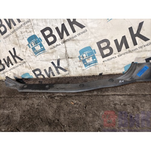 Накладка на порог Volvo FH12 214752 RH (223), 20379783