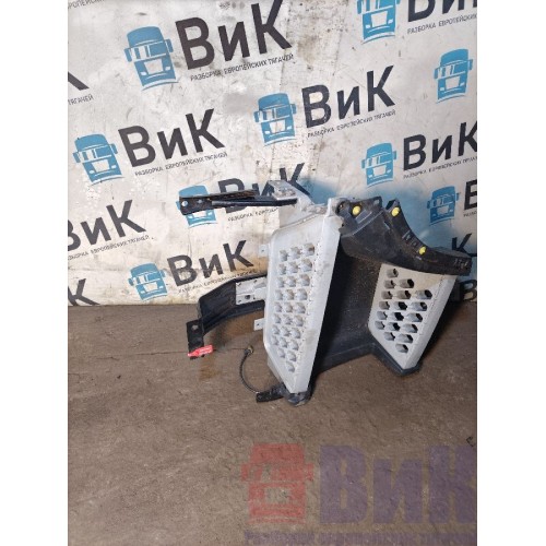 Подножка основная Volvo FH 4 732456 с кронштейнами LH (592) , -3