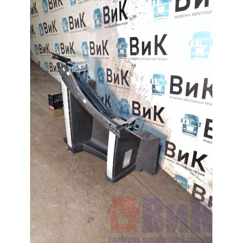 Подножка основная Volvo FH 4 732456 с кронштейнами LH (592) , -1