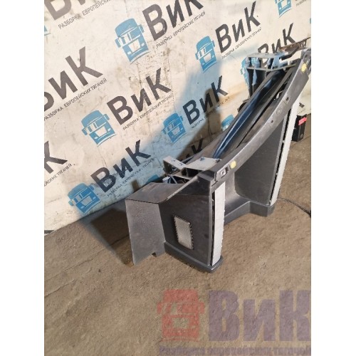 Подножка основная Volvo FH 4 732456 с кронштейнами RH (591) , -3