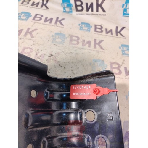 Кронштейн основной подножки Volvo FH 4 732456 LH (484), 82174599-1